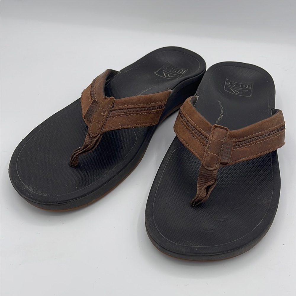 Reef Ortho Coast Leather Sandals, brown